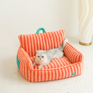 ZEZE Pets Snuggly Stripes Pet Bed