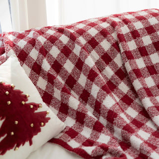 Cozy Festive Checkered Throw Blanket