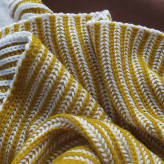 Cozy Ribbed Knit Throw Blanket