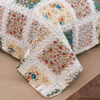 Boho Floral Patchwork Quilt Set