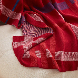 Bold Plaid Throw Blanket