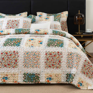 Boho Floral Patchwork Quilt Set