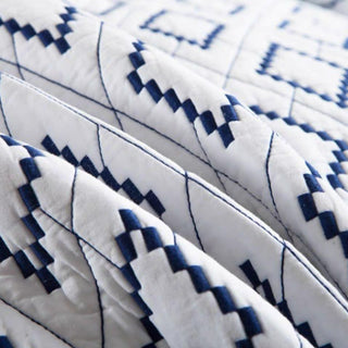 Geometric Diamond Quilt Set